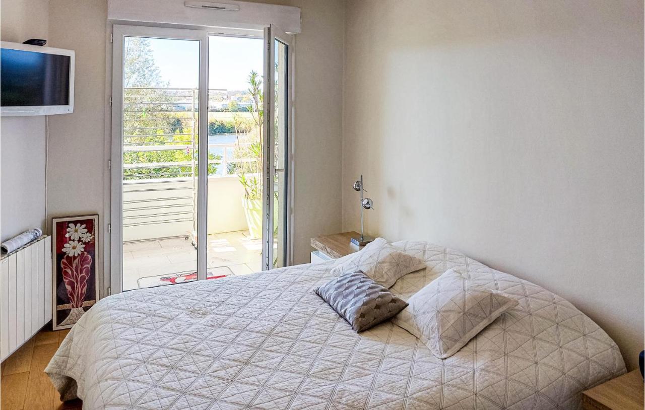 Awesome Apartment In Triel-Sur-Seine With Kitchen Kültér fotó