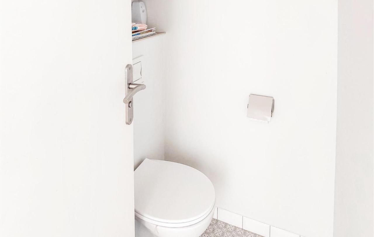 Awesome Apartment In Triel-Sur-Seine With Kitchen Kültér fotó