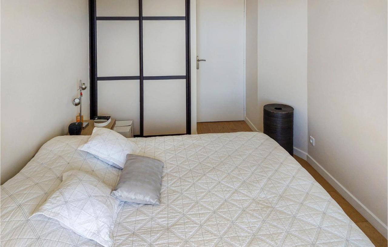 Awesome Apartment In Triel-Sur-Seine With Kitchen Kültér fotó